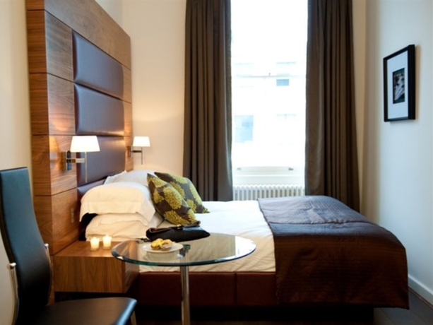 Hotel COMFORT INN NOTTING HILL