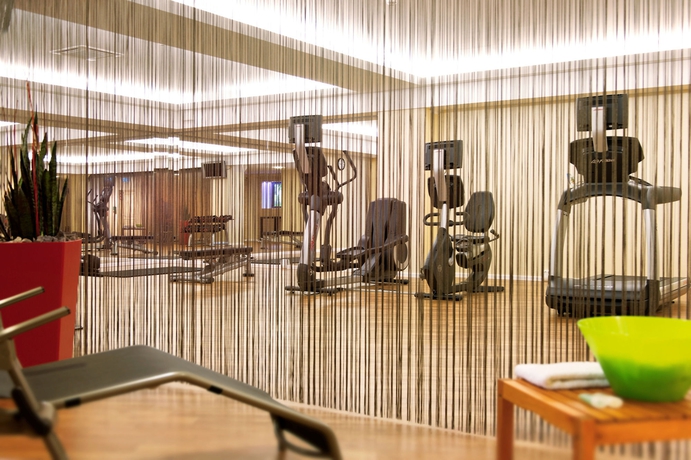 Hotel COURTYARD BY MARRIOTT DUESSELDORF SEESTERN