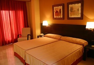 Hotel Caceres Golf