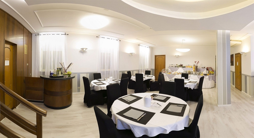 Hotel Cairo