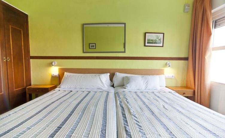 Hotel Cala Bona / Mar Blava