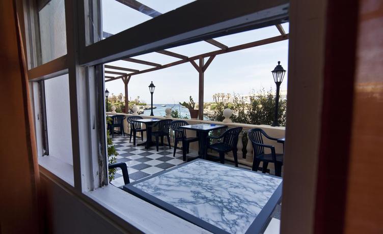 Hotel Cala Bona / Mar Blava