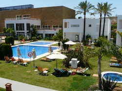 Hotel Calamijas