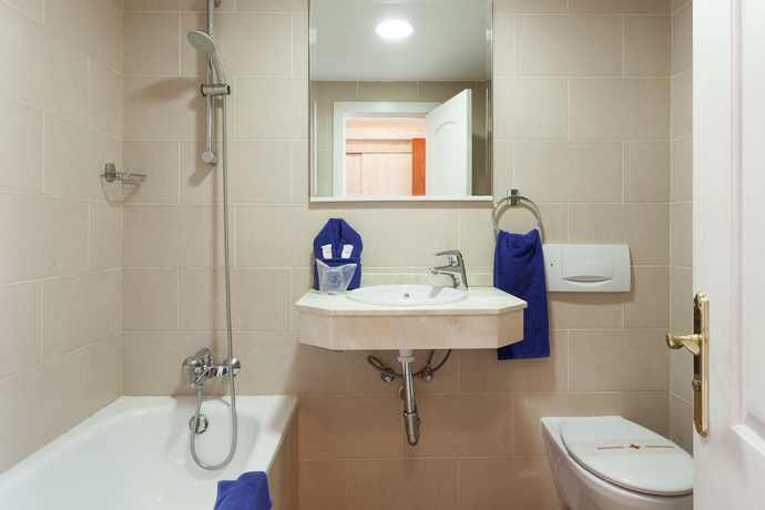 Hotel Caleta Garden