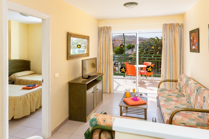 Hotel Caleta Garden