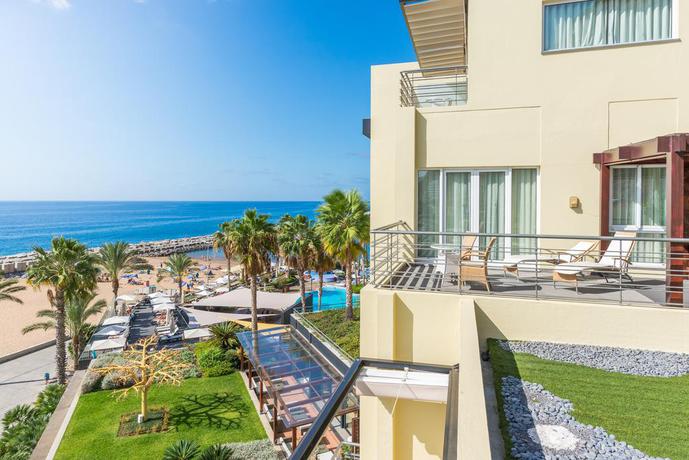 Hotel Calheta Beach