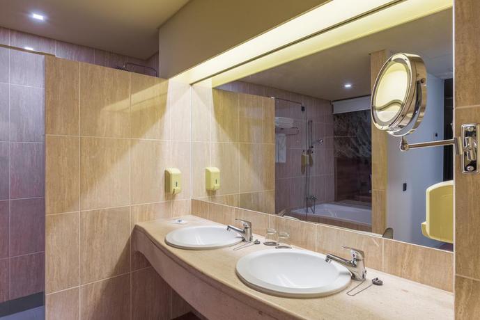 Hotel Calheta Beach