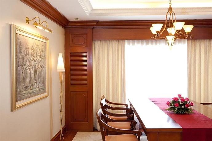 Hotel Cambodiana