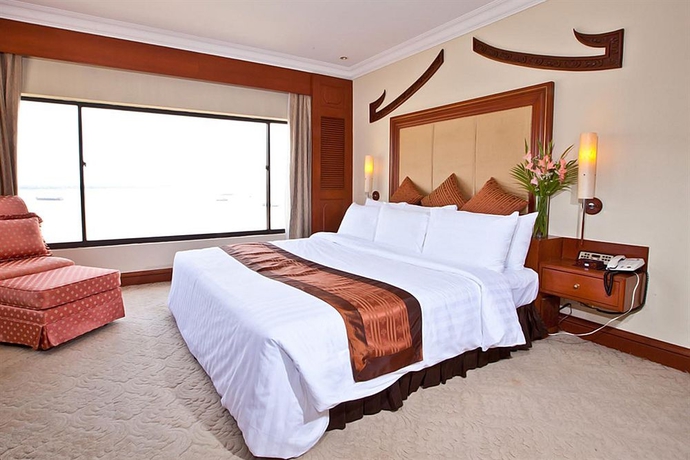 Hotel Cambodiana