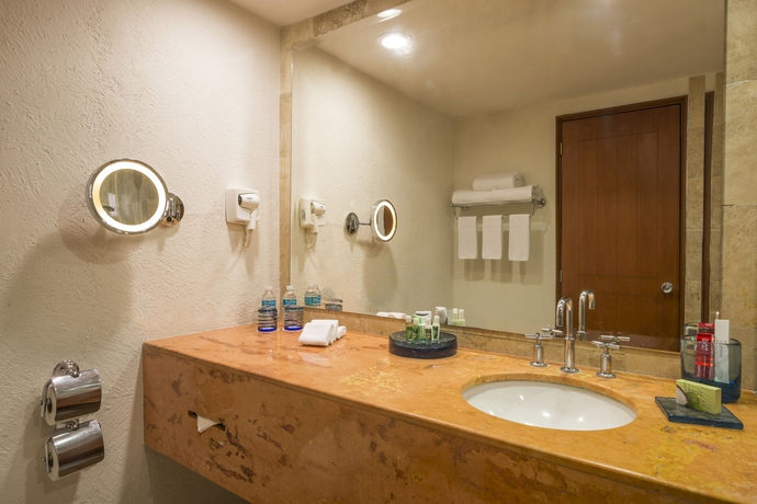 Hotel Camino Real Guadalajara