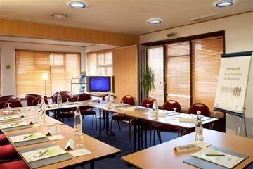 Hotel Campanile - Annecy - Metz-tessy