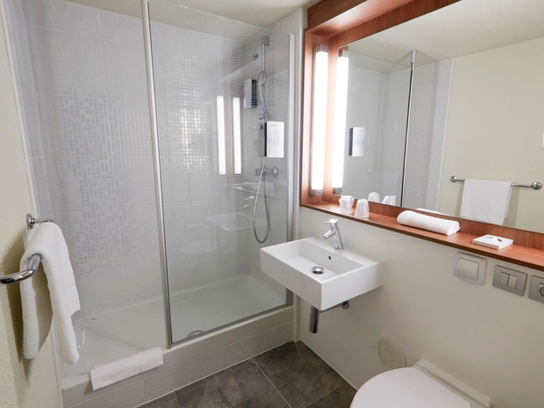 Hotel Campanile - Clermont-ferrand -