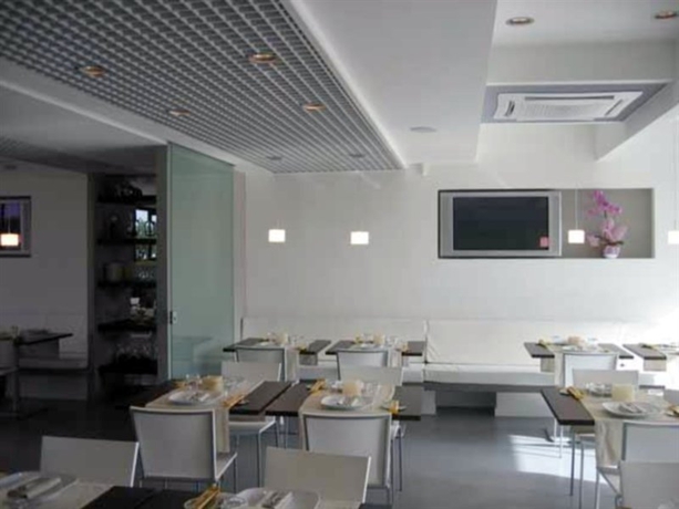 Hotel Cancelli Rossi Rome Airport
