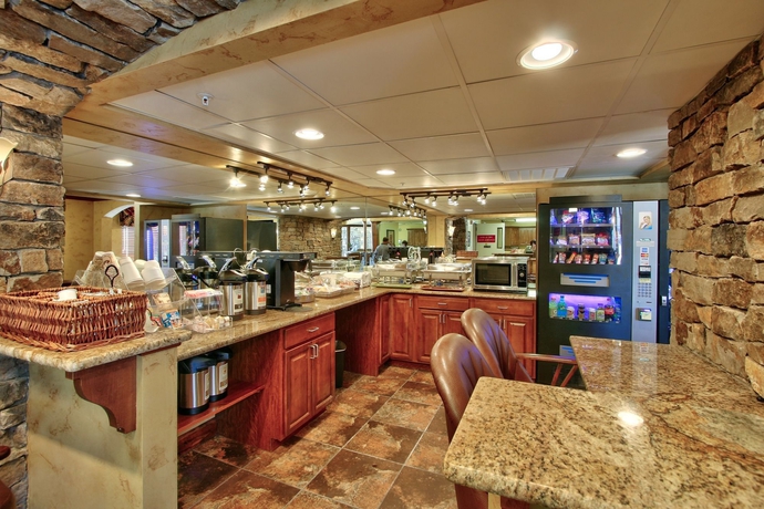 Hotel Candlewood Suites