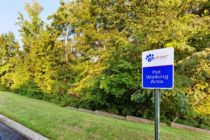 Hotel Candlewood Suites- University