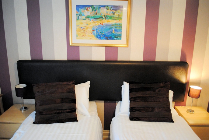 Hotel Canon Court Apartments