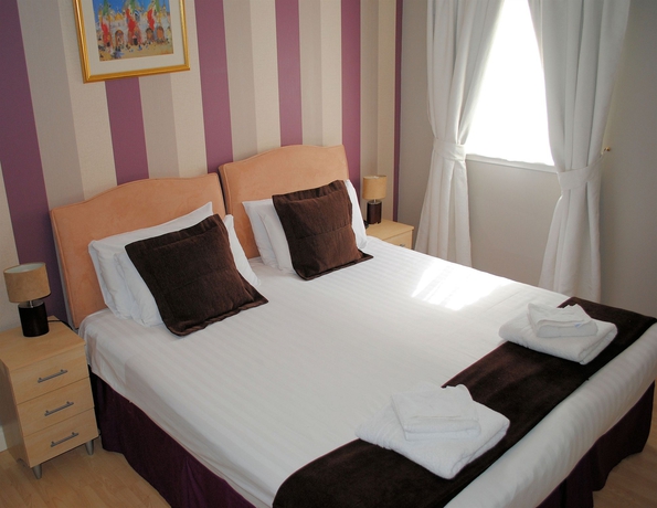 Hotel Canon Court Apartments