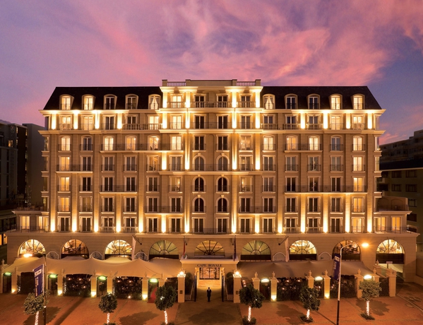 Hotel Cape Royale Luxury & Residence