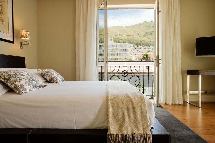 Hotel Cape Royale Luxury & Residence