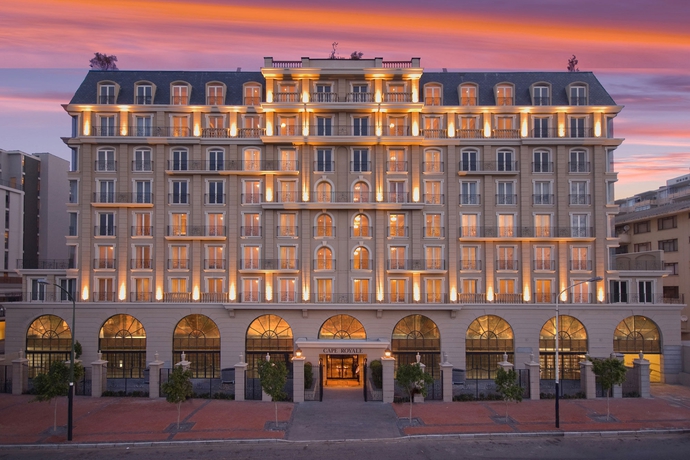 Hotel Cape Royale Luxury & Residence