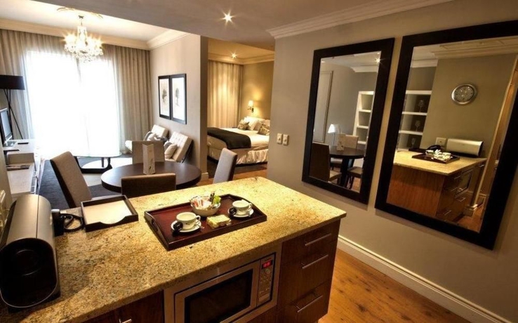 Hotel Cape Royale Luxury & Residence