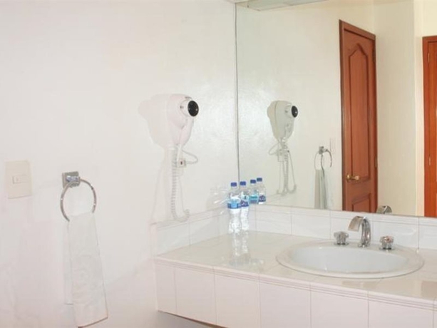 Hotel Caracol Plaza