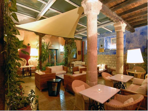 Hotel Casa del Abad