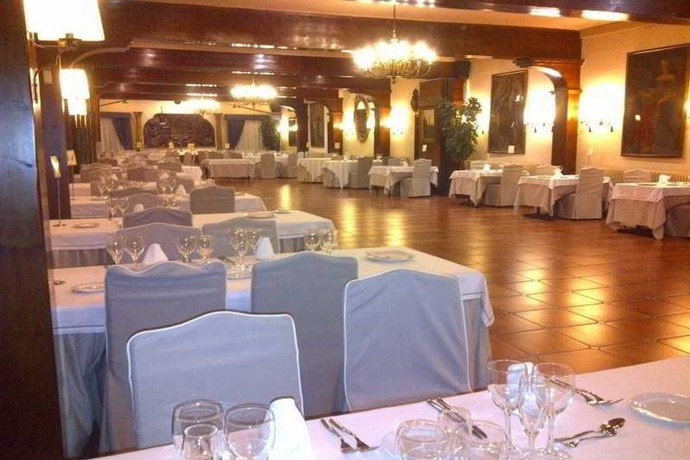 Hotel Castell De Mata