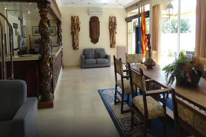 Hotel Castell De Mata