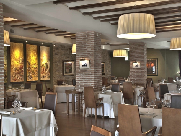 Hotel Castillo De Gorraiz Golf & Spa