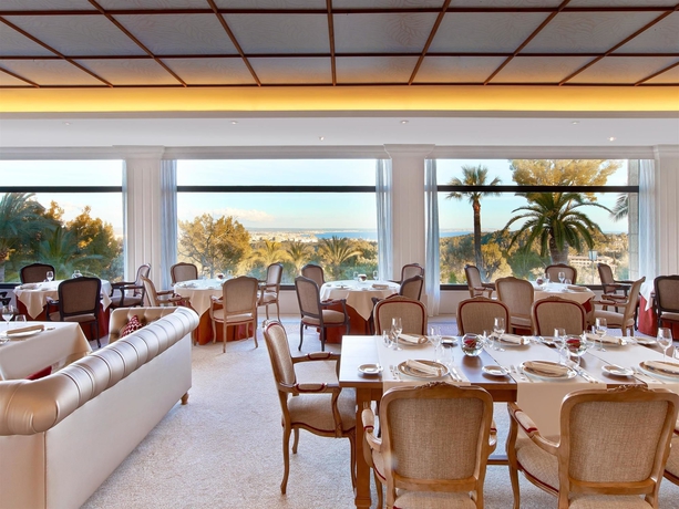 Hotel Castillo Son Vida