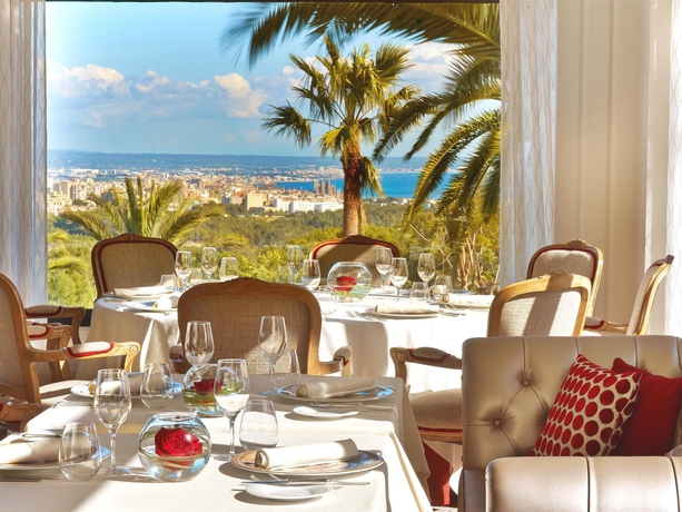 Hotel Castillo Son Vida