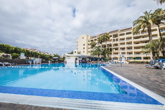 Hotel Castle Harbour