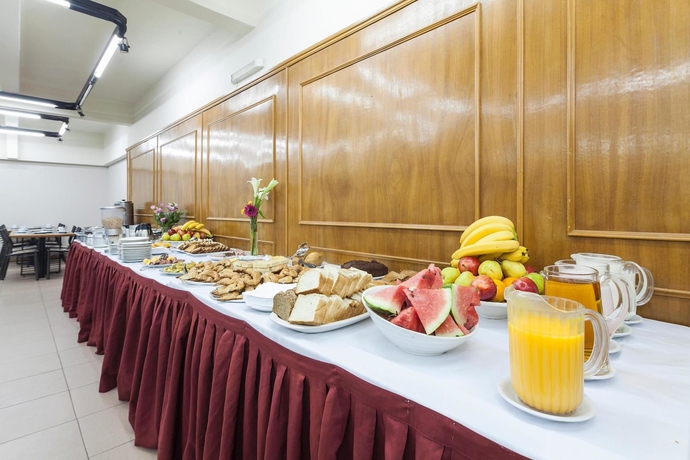Hotel Catalinas Suites