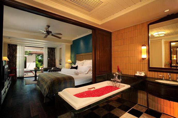 Hotel Centara Grand Beach Resort