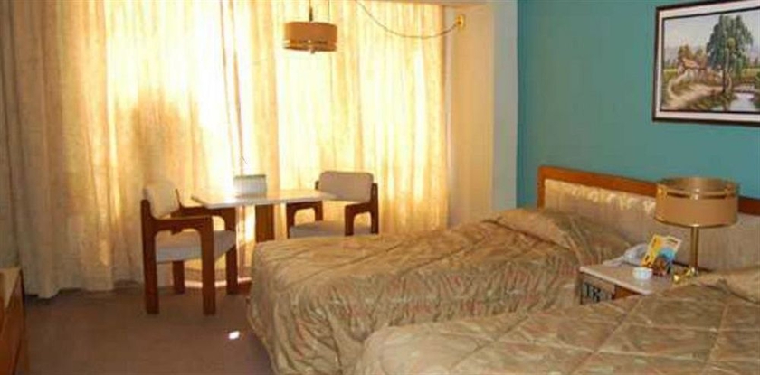 Hotel Cesars Plaza