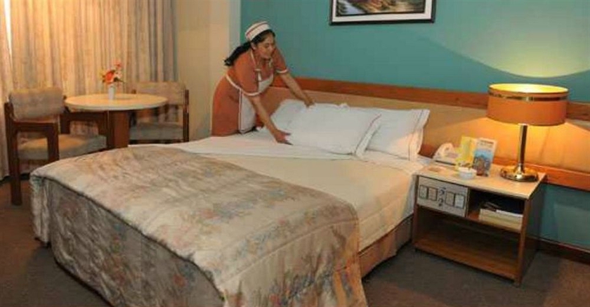 Hotel Cesars Plaza