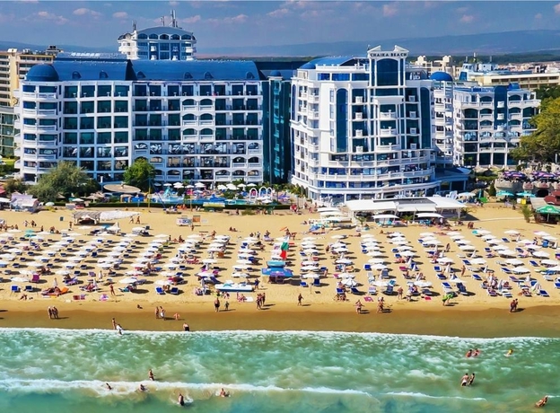 Hotel Chaika Beach