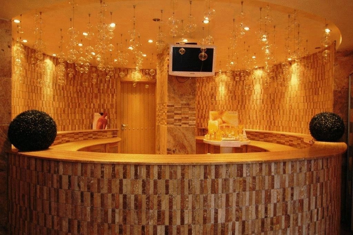 Hotel Chaika Beach