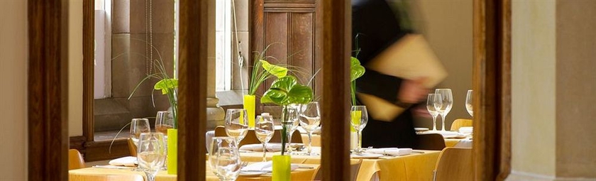 Hotel Chancellors & Conference