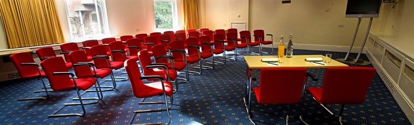 Hotel Chancellors & Conference