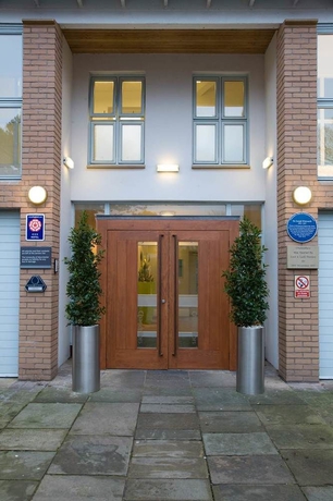 Hotel Chancellors & Conference
