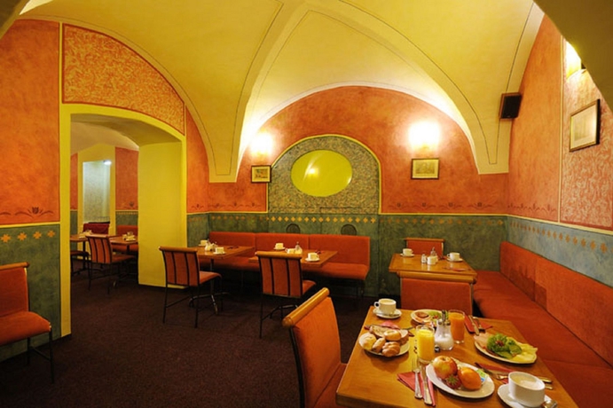 Hotel Charles