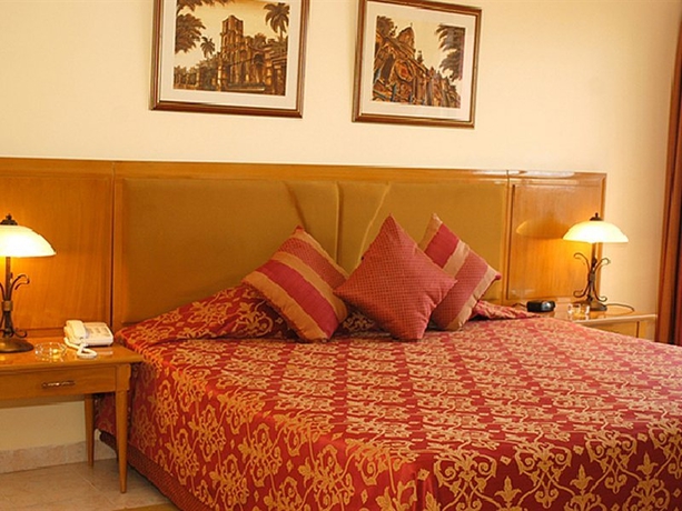 Hotel Chateau Miramar