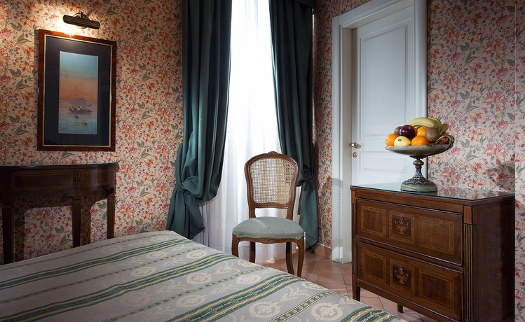 Hotel Chiaja De Charme