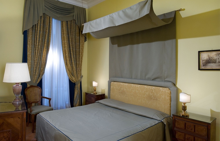 Hotel Chiaja De Charme