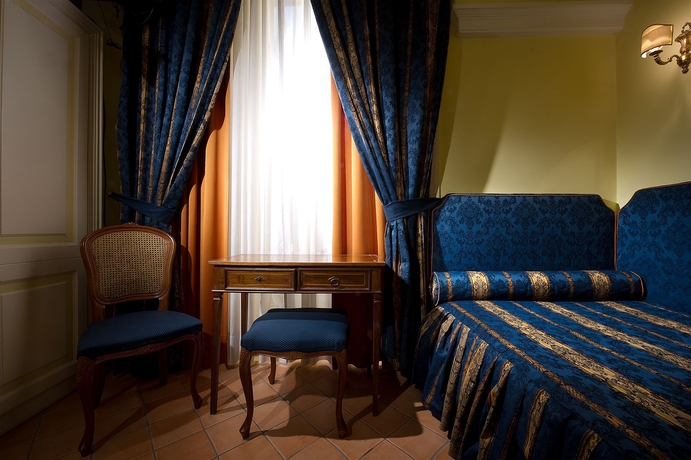 Hotel Chiaja De Charme