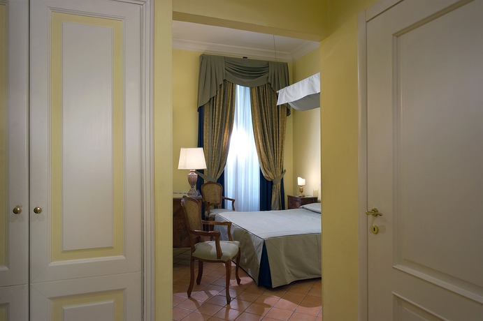 Hotel Chiaja De Charme