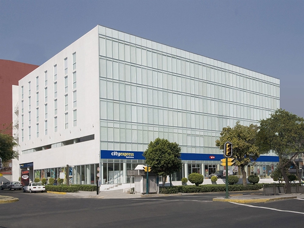 Hotel City Express Insurgentes