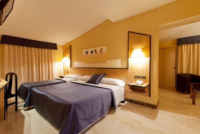 Hotel Ciudad De Navalcarnero